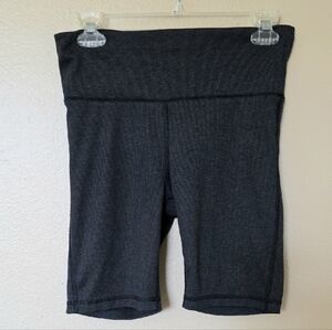 GapFit Womens Gray Biker Shorts Active Athletic Casual - Size Small